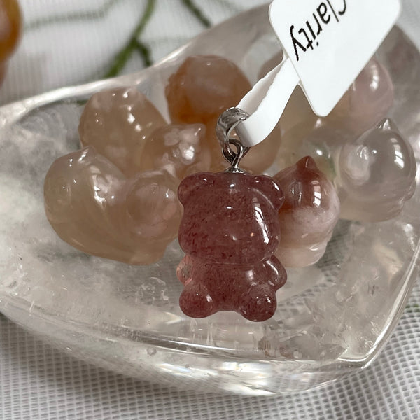 Strawberry Quartz Teddy Bear Pendant 草莓晶